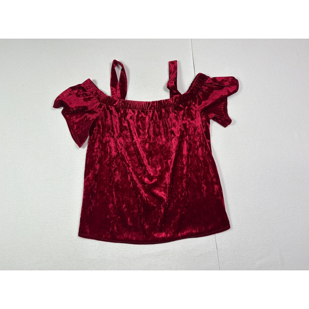 Byer California Womens Medium Red Crushed Velvet Cold Shoulder Ruffle Top